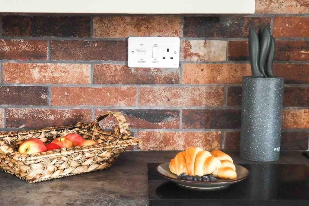 Large Cottage, Beach, Pubs Shops, Netflix, Bbq, Dog Friendly Hunmanby Eksteriør billede