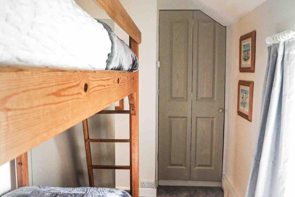 Large Cottage, Beach, Pubs Shops, Netflix, Bbq, Dog Friendly Hunmanby Eksteriør billede
